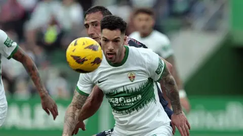 Tete Morente, en el partido del Elche CF contra el Sporing de Gijón Tete Morente, en el partido del Elche CF contra el Sporing de Gijón
