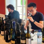 Los vinos de la DO Rías Baixas conquistan a los expertos de la Guía Peñín
