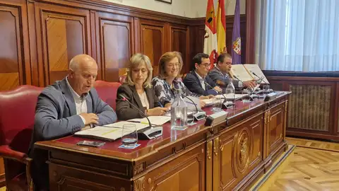 El Pleno de la Diputación aprueba una partida de 422.600 euros destinada a financiar inversiones y obras en 171 municipios para crear empleo .