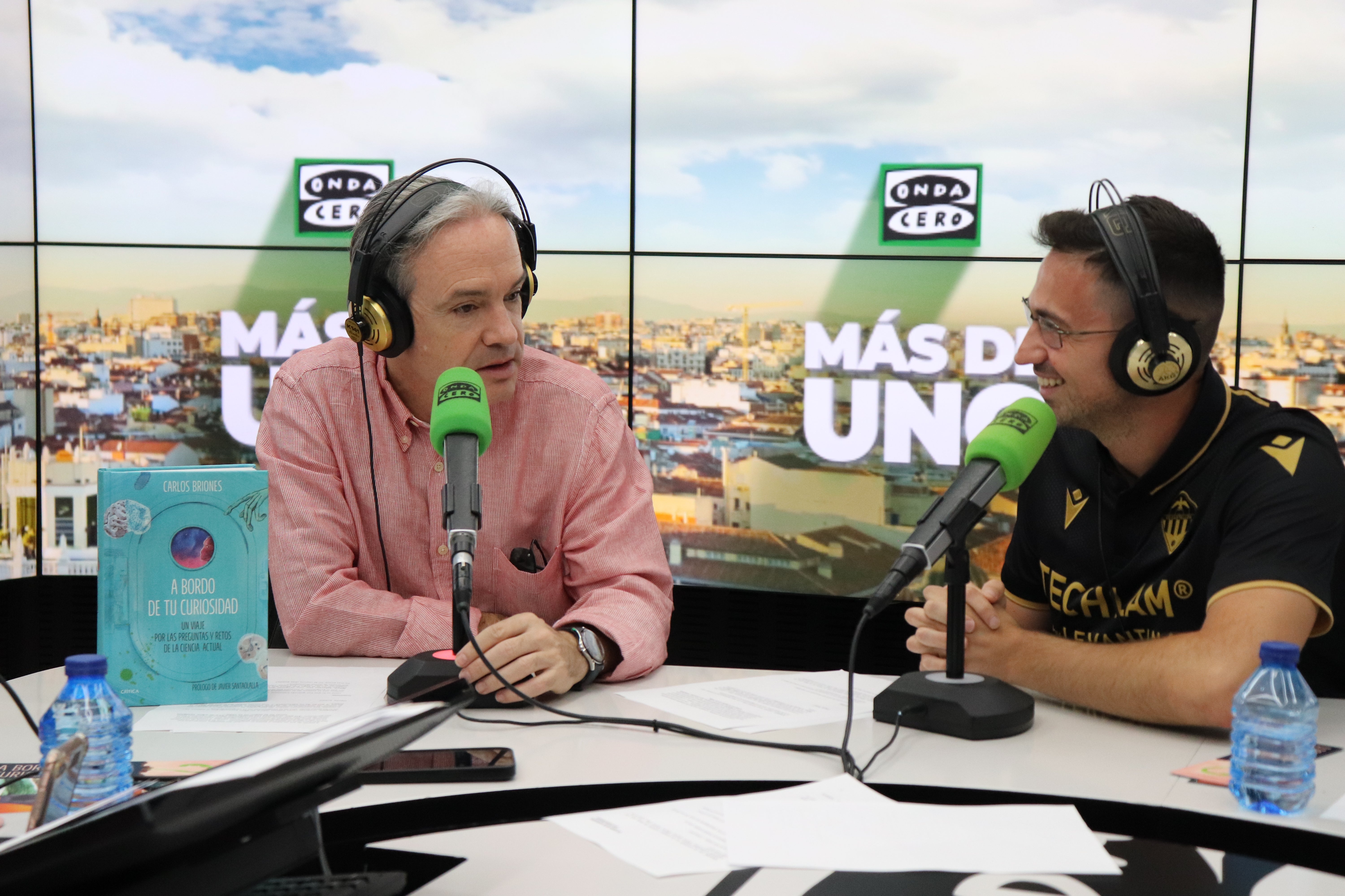 Aparici en órbita: Un elogio de la curiosidad, con Carlos Briones Aparici en órbita: Un elogio de la curiosidad, con Carlos Briones