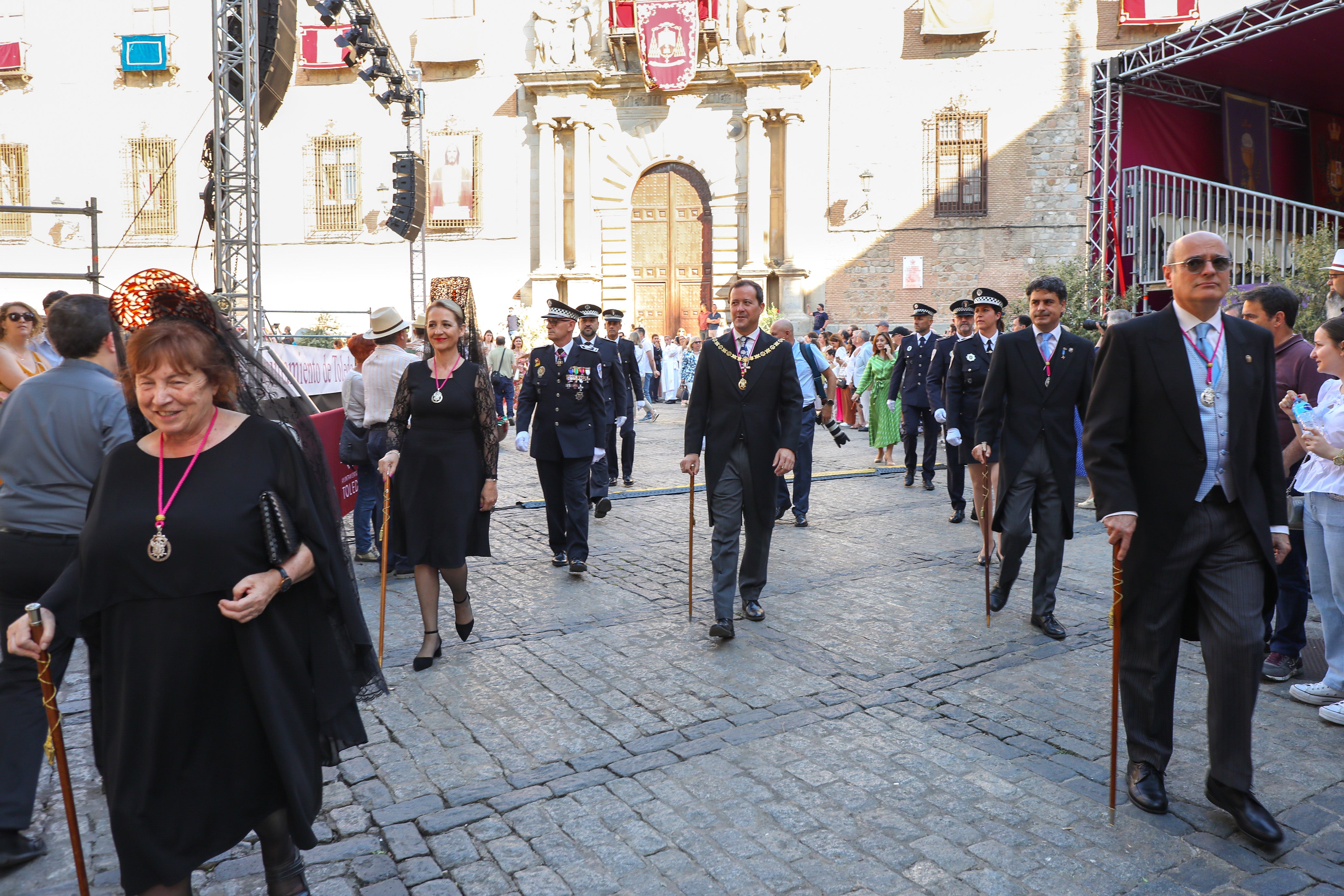 El alcalde felicita a los toledanos en el Día Grande del Corpus Christi El alcalde felicita a los toledanos en el Día Grande del Corpus Christi