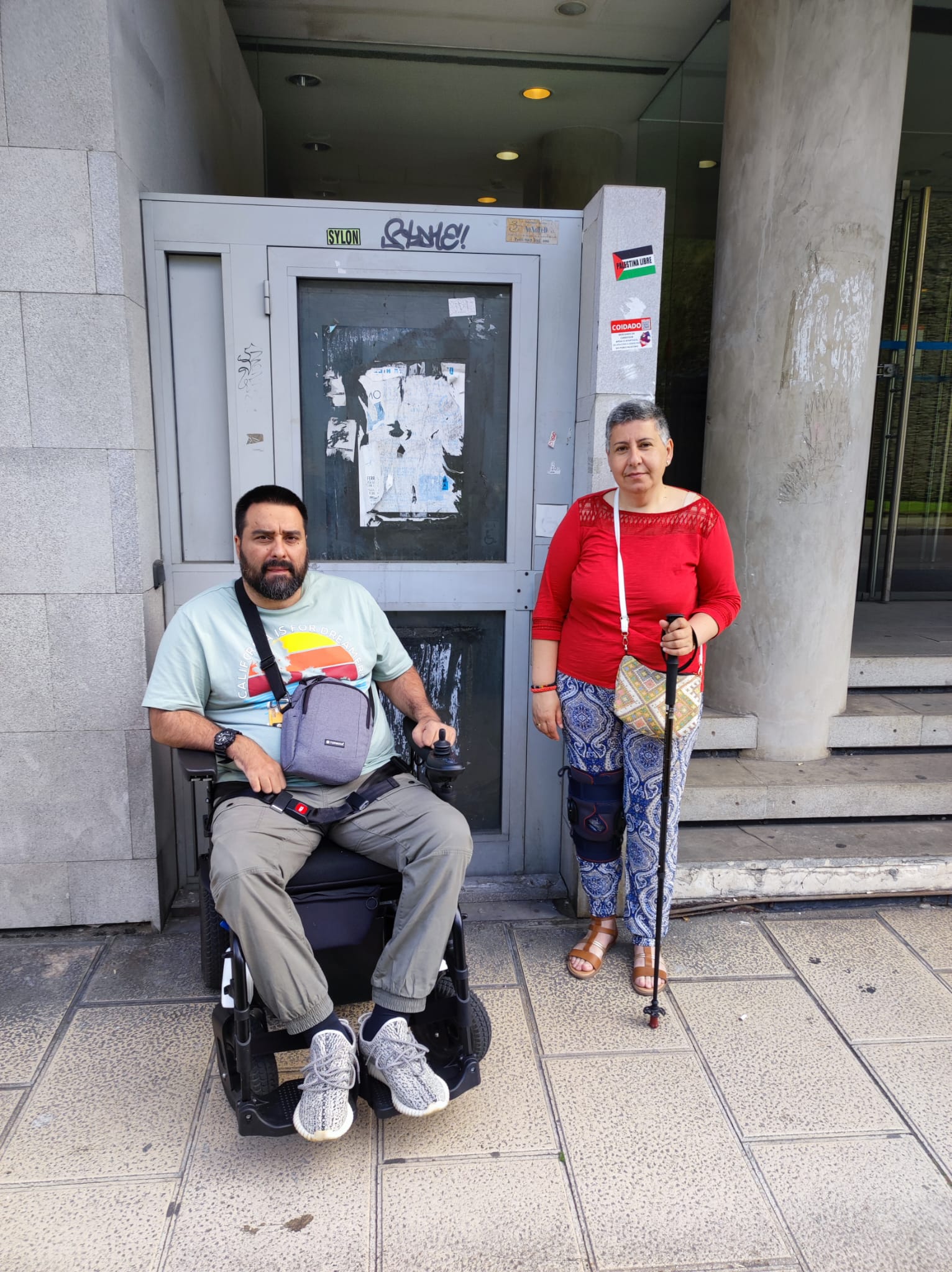 Auxilia vuelve a denunciar los problemas de accesibilidad del edificio de Sindicatos Auxilia vuelve a denunciar los problemas de accesibilidad del edificio de Sindicatos