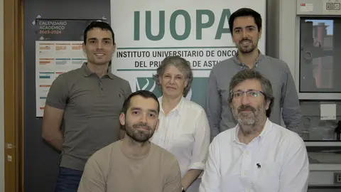 El bioquímico Xosé Puente y el equipo de investigación del IUOPA lideran un trabajo sobre leucemia infantil El bioquímico Xosé Puente y el equipo de investigación del IUOPA lideran un trabajo sobre leucemia infantil