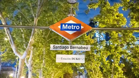 La estación de Metro de Santiago Bernabéu añade el nombre de Duki por su concierto La estación de Metro de Santiago Bernabéu añade el nombre de Duki por su concierto