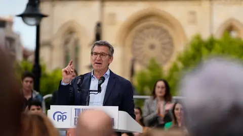 Feijóo cree que el Código Penal se quedará "pequeño" ante los "escándalos" de corrupción del Gobierno Feijóo cree que el Código Penal se quedará "pequeño" ante los "escándalos" de corrupción del Gobierno