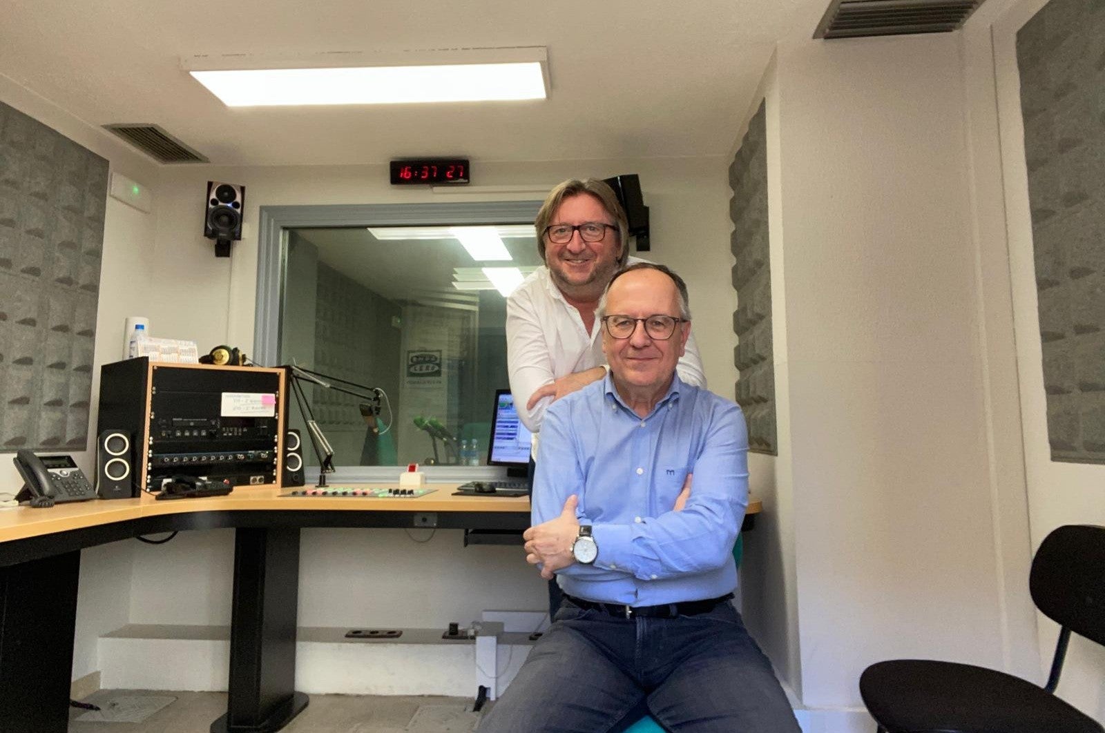 Una botella de cristal, un envase de plástico, una lata… ¿Cuánto tarda en desintegrarse nuestra basura? José Martín Mengual lo recuerda Una botella de cristal, un envase de plástico, una lata… ¿Cuánto tarda en desintegrarse nuestra basura? José Martín Mengual lo recuerda