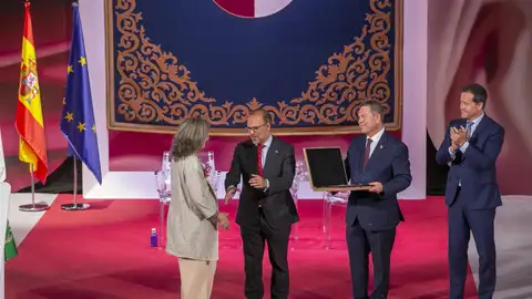 Page vislumbra un acuerdo próximo para el nuevo Estatuto de Castilla-La Mancha Page vislumbra un acuerdo próximo para el nuevo Estatuto de Castilla-La Mancha