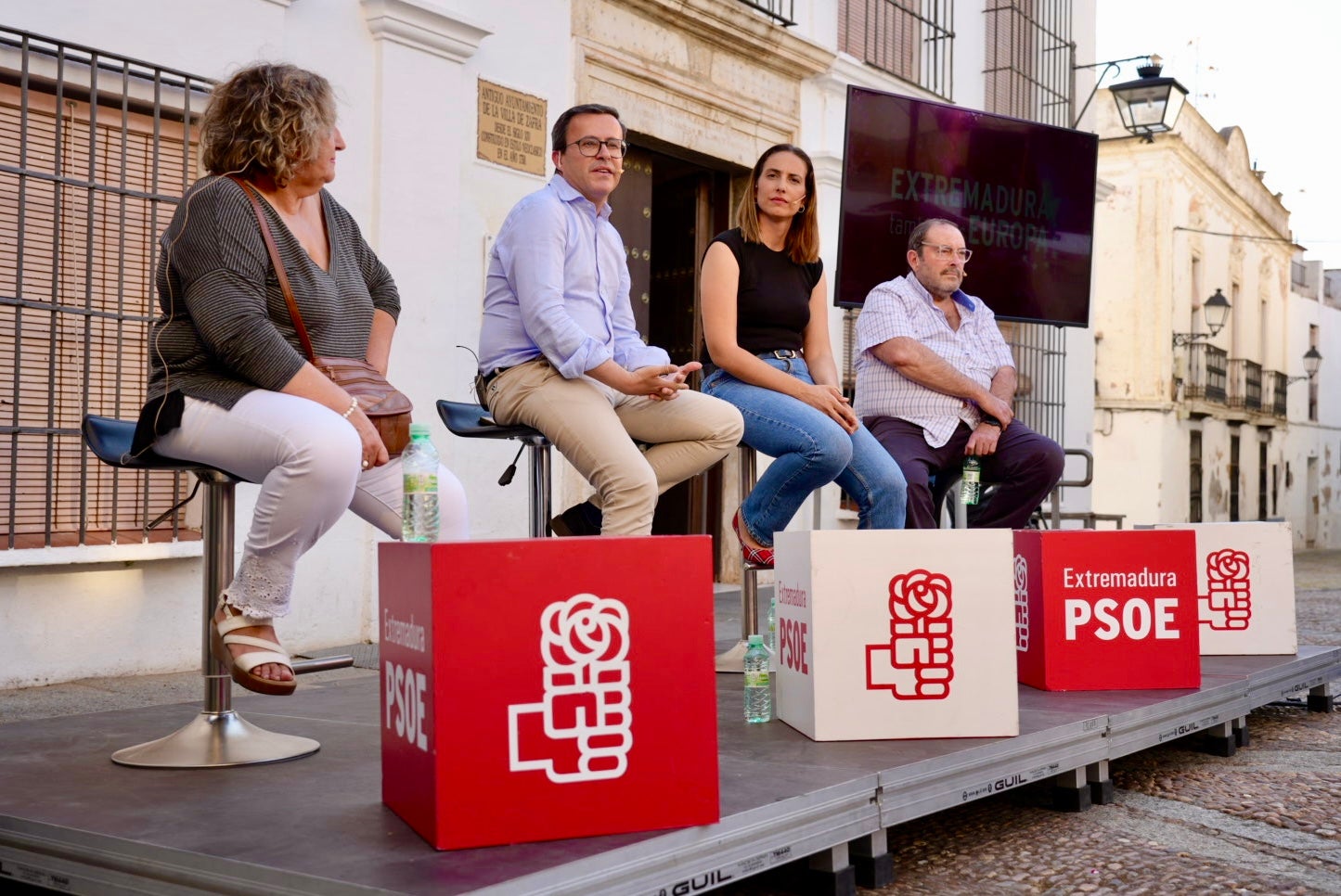 Gallardo advierte sobre la pérdida de 750 trabajadores autónomos desde que gobierna María Guardiola en la región Gallardo advierte sobre la pérdida de 750 trabajadores autónomos desde que gobierna María Guardiola en la región