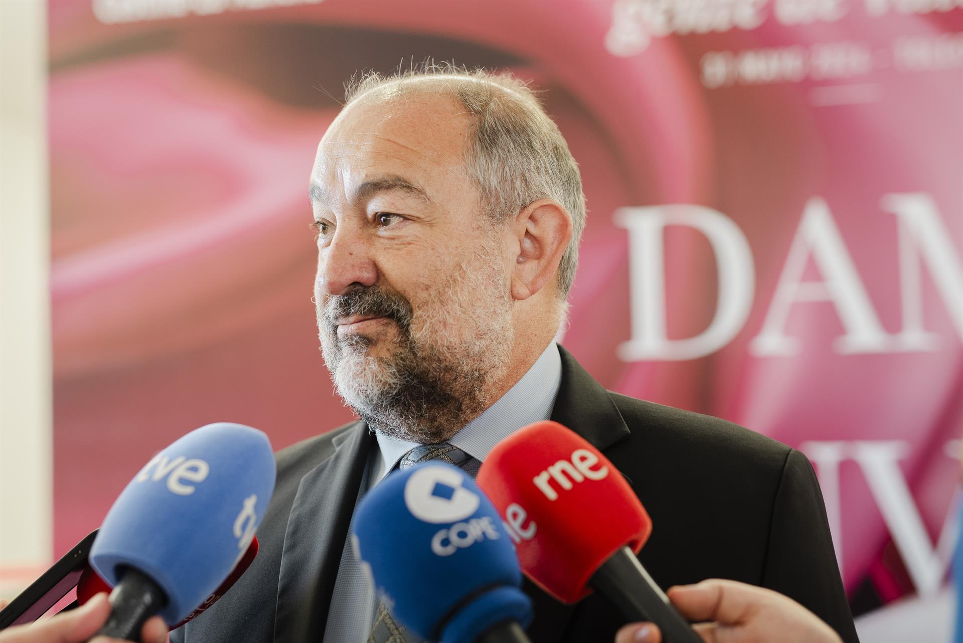 El Rector de la UCLM transmite su compromiso de mejora El Rector de la UCLM transmite su compromiso de mejora