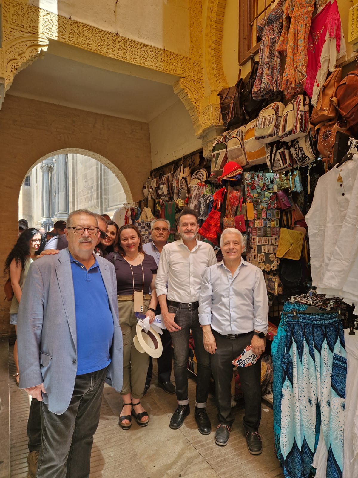 Edmundo Bal en Granada: "La responsabilidad de la polarización de la sociedad es de la política y de los dirigentes mediocres" Edmundo Bal en Granada: "La responsabilidad de la polarización de la sociedad es de la política y de los dirigentes mediocres"