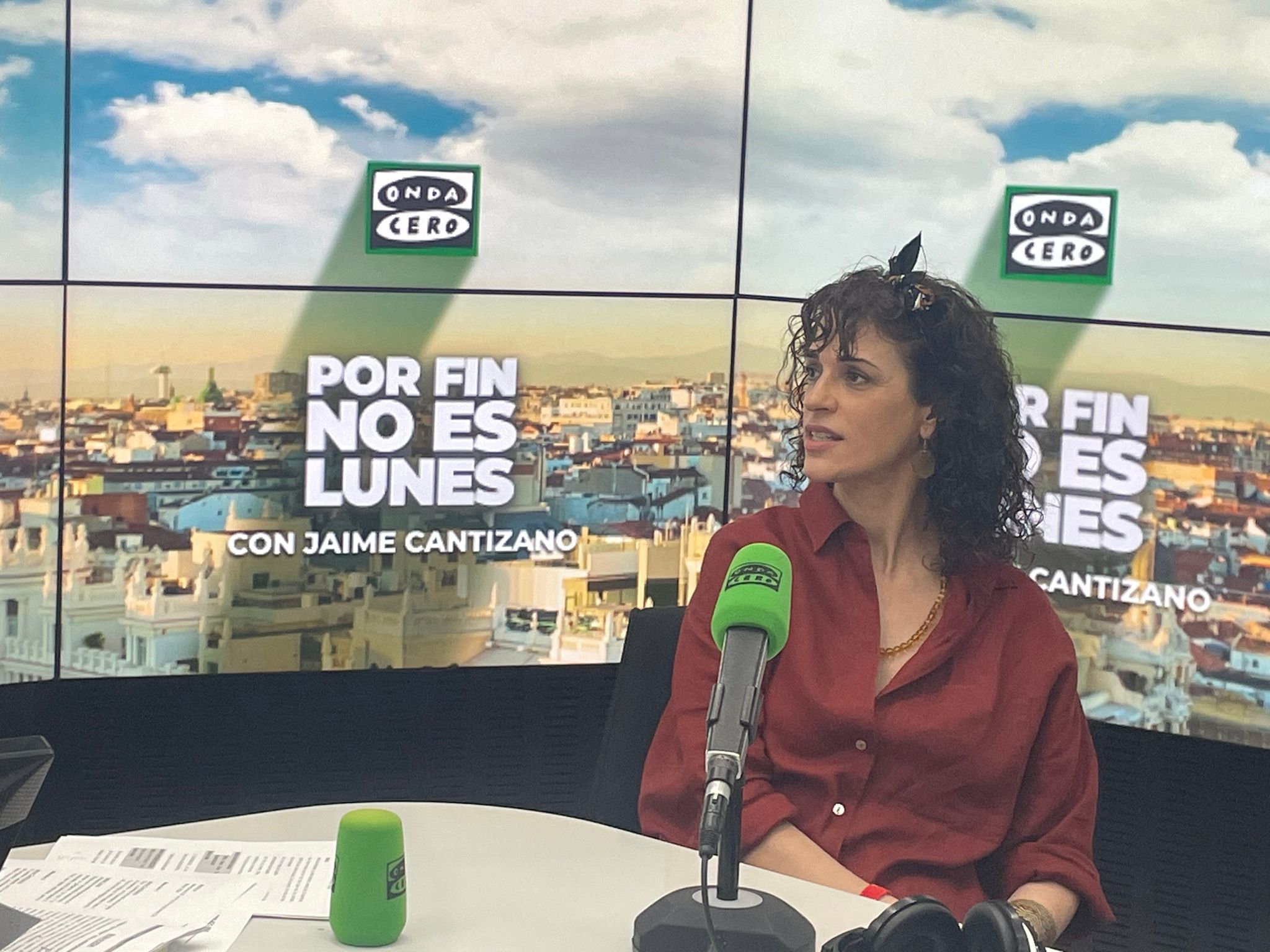 Ruth Gabriel: "Esto es un libro maravilloso para los amantes del cine, pero si algo he aprendido yo es que es maravilloso para inspirarte a cumplir tus sueños" Ruth Gabriel: "Esto es un libro maravilloso para los amantes del cine, pero si algo he aprendido yo es que es maravilloso para inspirarte a cumplir tus sueños"