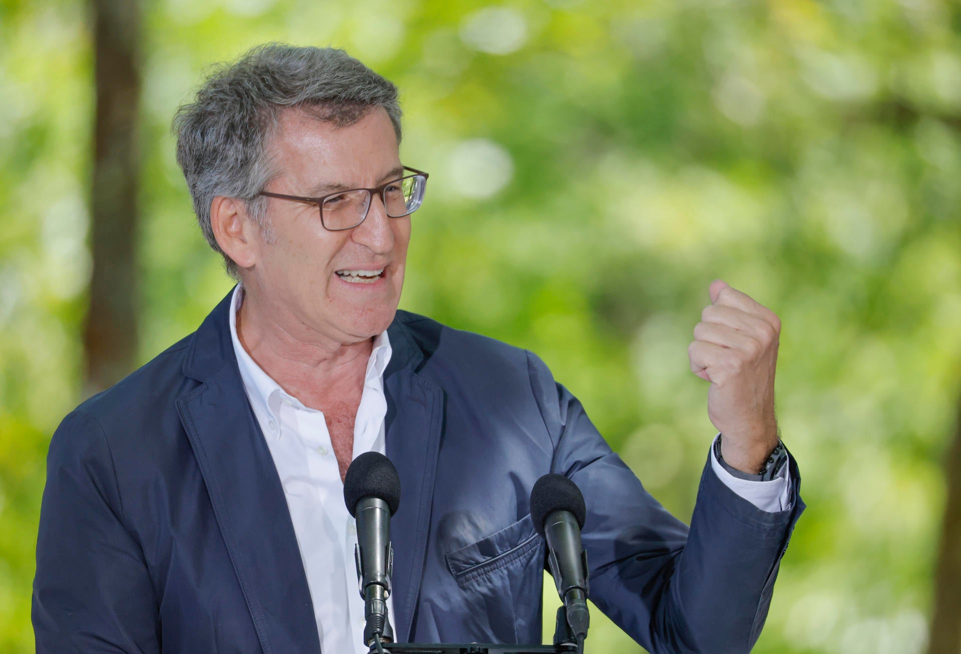 Feijóo acusa a Sánchez de retrasar la publicación de la amnistía en el BOE por "miedo a los efectos" de una ley "ilegal" Feijóo acusa a Sánchez de retrasar la publicación de la amnistía en el BOE por "miedo a los efectos" de una ley "ilegal"