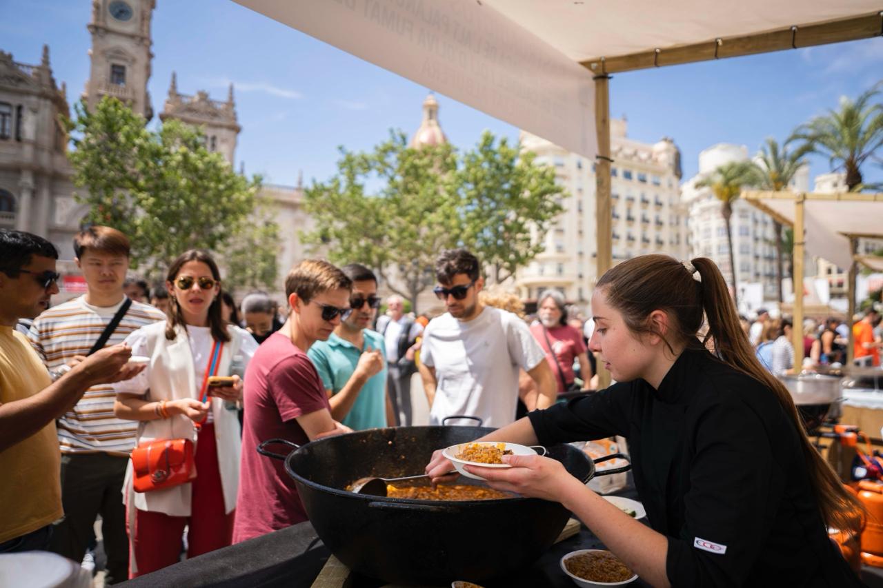 Tastarròs regresa a la Plaza del Ayuntamiento de Valencia con un completo programa de actividades Tastarròs regresa a la Plaza del Ayuntamiento de Valencia con un completo programa de actividades