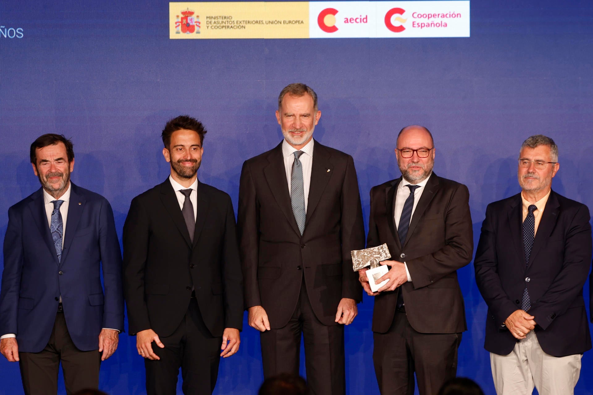 Felipe VI reivindica el "buen periodismo" como pilar de la democracia y la mejor herramienta contra los bulos Felipe VI reivindica el "buen periodismo" como pilar de la democracia y la mejor herramienta contra los bulos