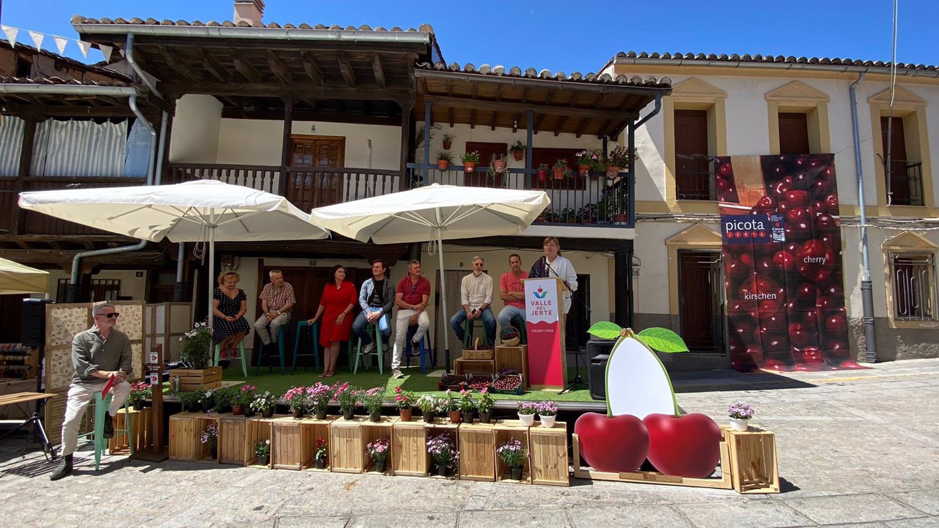 La Junta destaca en la "Cerecera" que la calidad de la cereza del Valle del Jerte se debe a su cultivo y recolección tradicional La Junta destaca en la "Cerecera" que la calidad de la cereza del Valle del Jerte se debe a su cultivo y recolección tradicional