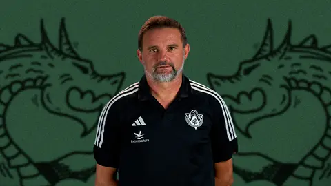 Julio Cobos renueva como entrenador del CP Cacereño Julio Cobos renueva como entrenador del CP Cacereño