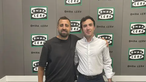 Ártur Martínez, vocal de La Fúmiga, junto al concejal de juventud de la Vila Joiosa, Carlos Soler, presentando el Maror Festival. Ártur Martínez, vocal de La Fúmiga, junto al concejal de juventud de la Vila Joiosa, Carlos Soler, presentando el Maror Festival.