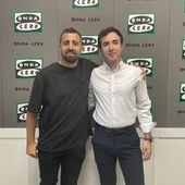 Ártur Martínez, vocal de La Fúmiga, junto al concejal de juventud de la Vila Joiosa, Carlos Soler, presentando el Maror Festival. Ártur Martínez, vocal de La Fúmiga, junto al concejal de juventud de la Vila Joiosa, Carlos Soler, presentando el Maror Festival.
