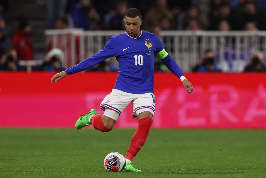 El Real Madrid hace oficial el fichaje de Kylian Mbappé El Real Madrid hace oficial el fichaje de Kylian Mbappé