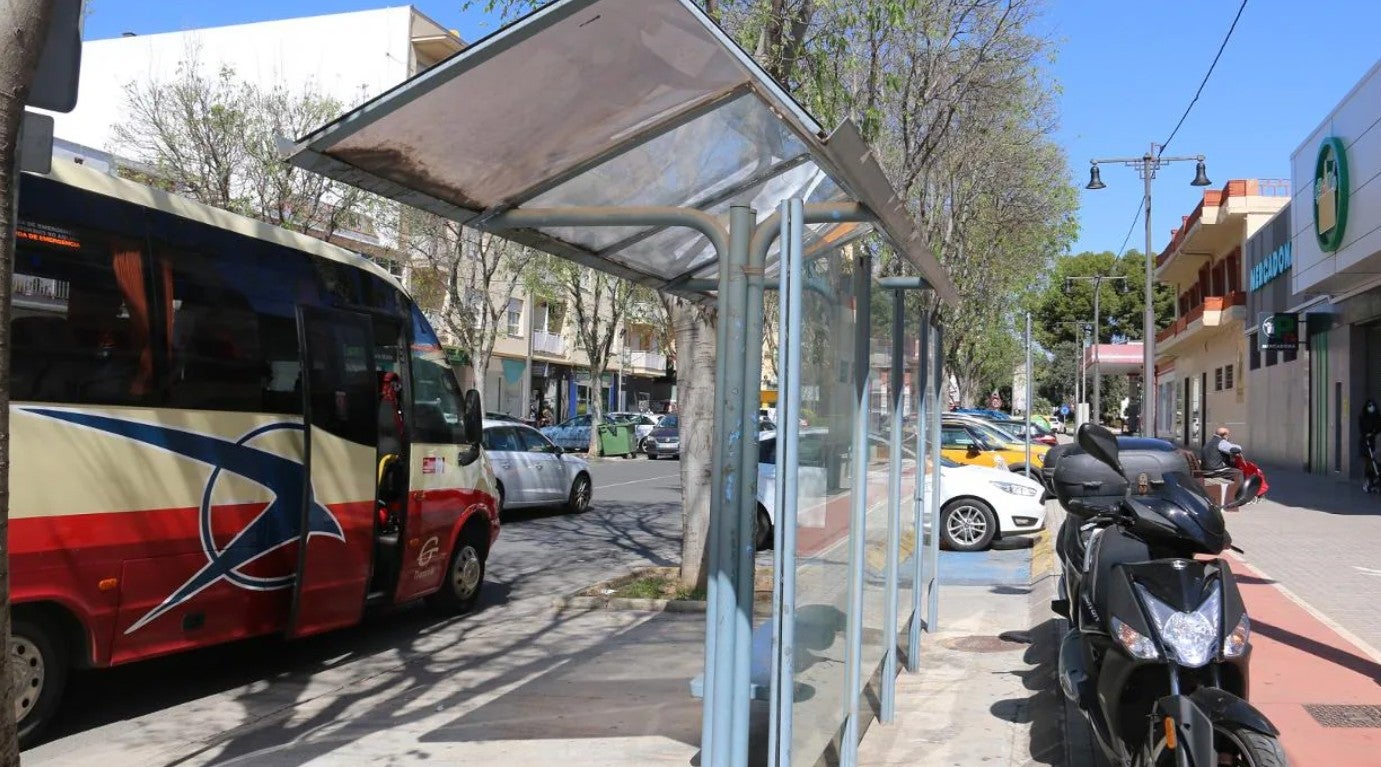 El bus de l'Alcudia al Hospital parará en la estación de autobuses de Alzira El bus de l'Alcudia al Hospital parará en la estación de autobuses de Alzira