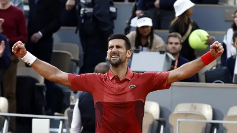 Remontada de Djokovic para meterse en cuartos de final Remontada de Djokovic para meterse en cuartos de final