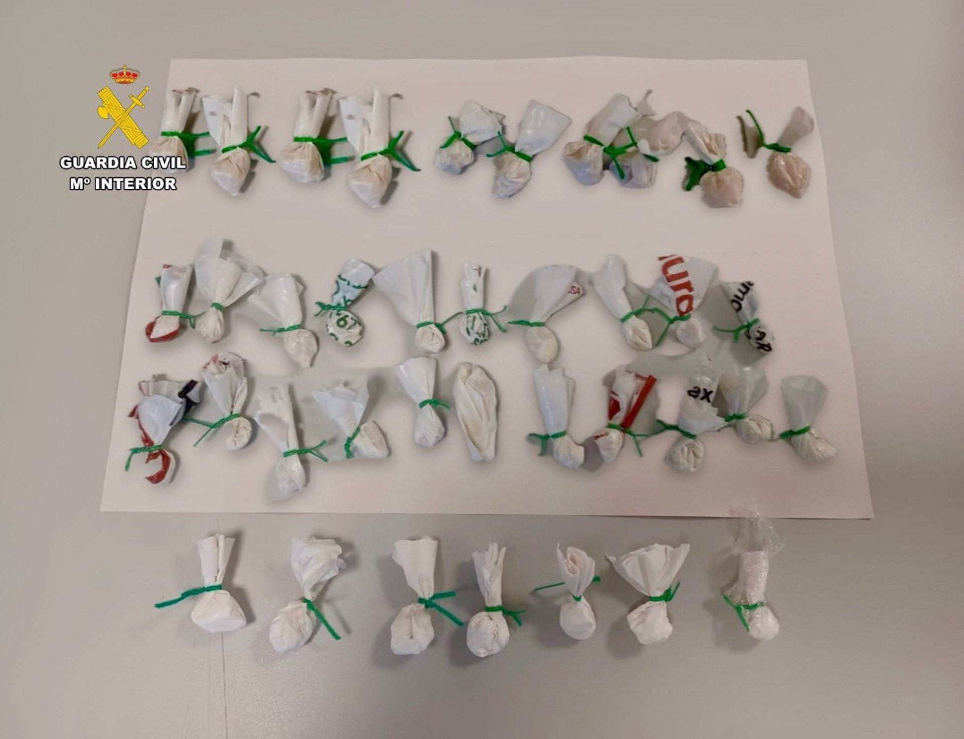 Investigan a un menor de 17 años tras ser sorprendido en un control con 465 dosis de éxtasis y 97 de cocaína Investigan a un menor de 17 años tras ser sorprendido en un control con 465 dosis de éxtasis y 97 de cocaína