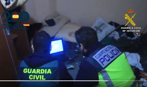 Detenido un ciberdelincuente en Rumanía tras una investigación llevada a cabo desde Navarra Detenido un ciberdelincuente en Rumanía tras una investigación llevada a cabo desde Navarra