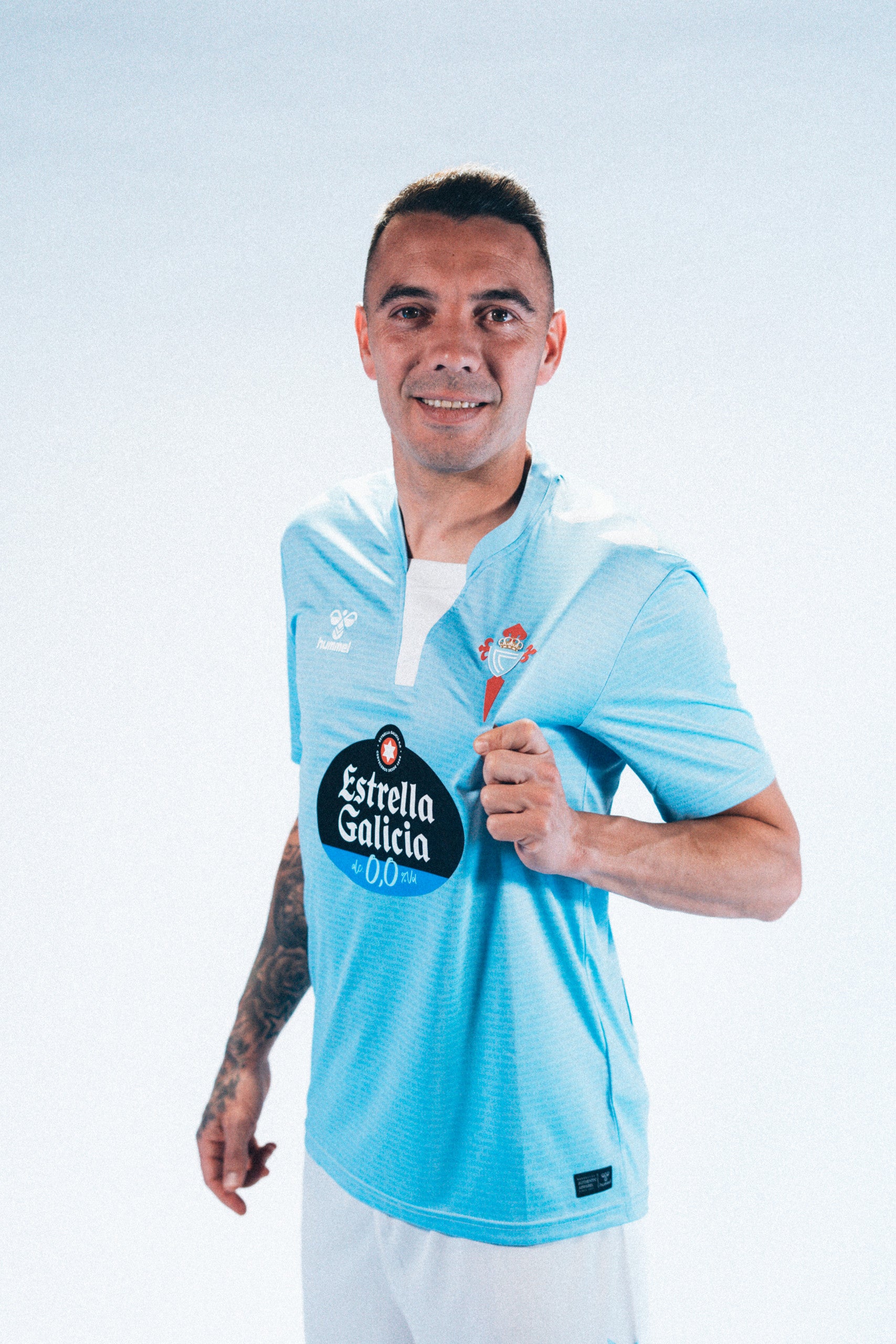 La nueva camiseta del Celta incorpora el nombre de los 313 ayuntamientos de Galicia La nueva camiseta del Celta incorpora el nombre de los 313 ayuntamientos de Galicia