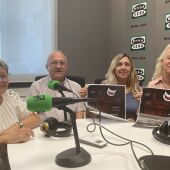 El Grupo de Teatro de 3ª Edad de La Nucía estrena 'A mordisco limpio'.
