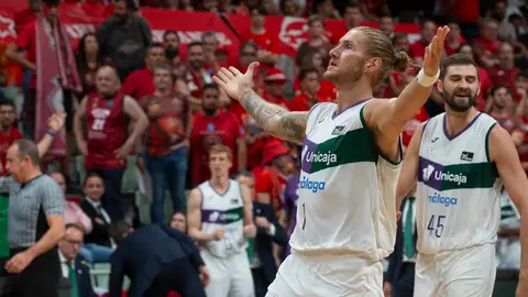 Unicaja fuerza el quinto partido ante UCAM Murcia Unicaja fuerza el quinto partido ante UCAM Murcia