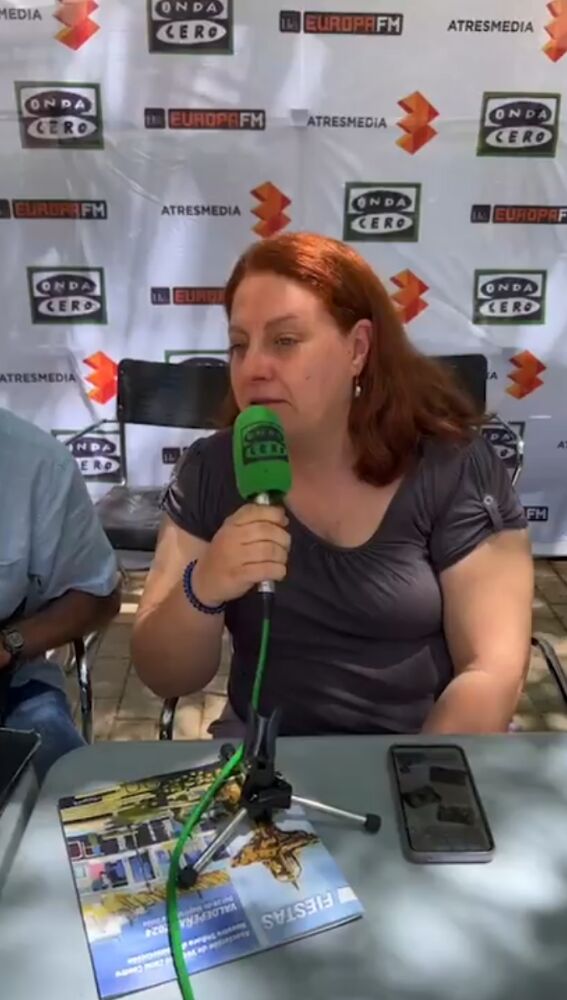 Eva Jesús Morales trabaja en la coordinación de la recración del 6 de junio en la calle