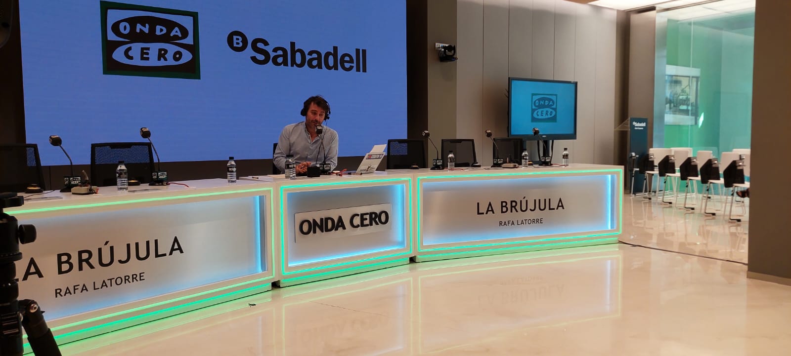 ‘La Brújula’ desde el HUB Empresa de Banco Sabadell: Innovación, tecnología y asesoramiento al servicio de las empresas ‘La Brújula’ desde el HUB Empresa de Banco Sabadell: Innovación, tecnología y asesoramiento al servicio de las empresas