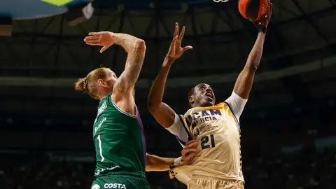 El UCAM Murcia vence en el quinto partido y se mete en su primera final de Liga El UCAM Murcia vence en el quinto partido y se mete en su primera final de Liga