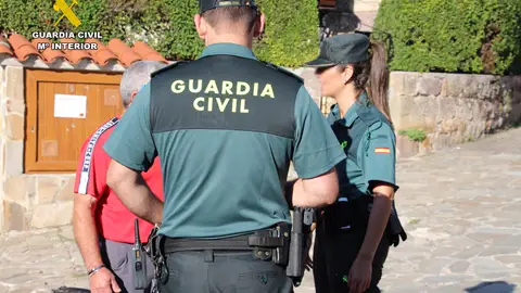 Una vecina de Selaya estafa más de 9.400 euros a un hombre de 67 años y 12.000 euros a una mujer Una vecina de Selaya estafa más de 9.400 euros a un hombre de 67 años y 12.000 euros a una mujer