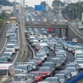 Colas en la autopista TF5