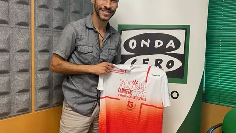 Gustavo Almeida, cantante y compositor afincado en Pontevedra Más de Uno Pontevedra