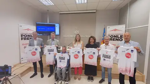 Presentación Cuarta Carrera Ponle Freno Participantes en la Sala de Prensa del Ayuntamiento