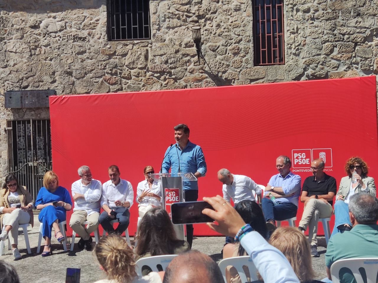 González Casares (PSOE): «Os cidadáns teñen que votar dun xeito masivo o domingo, xogámonos o modelo europeo» González Casares (PSOE): «Os cidadáns teñen que votar dun xeito masivo o domingo, xogámonos o modelo europeo»