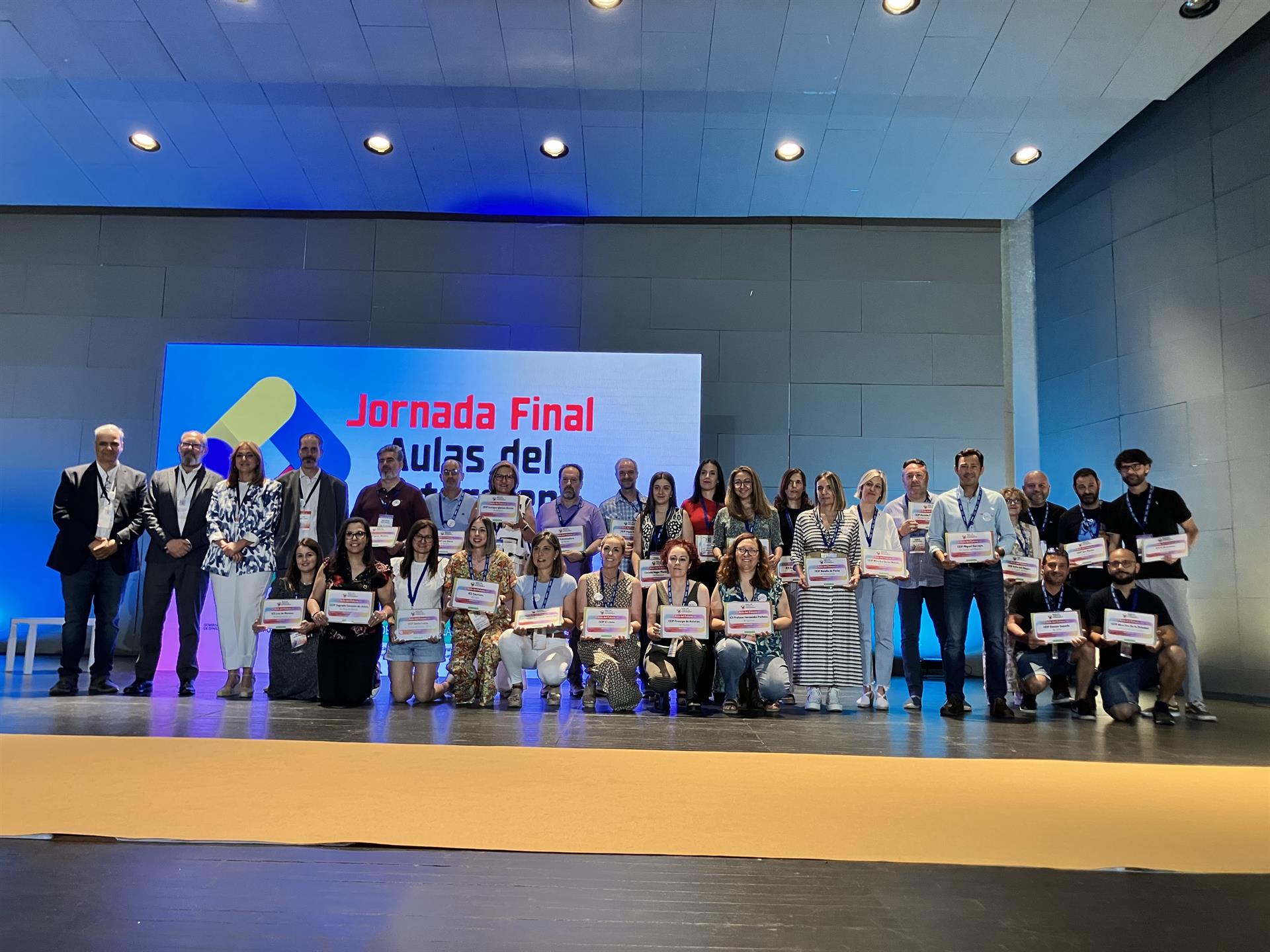 350 docentes participan en Mérida en la III Jornada Final de Aulas del Futuro en Extremadura 350 docentes participan en Mérida en la III Jornada Final de Aulas del Futuro en Extremadura