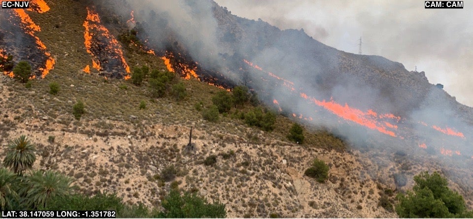 Controlado el incendio declarado en la Sierra del Salitre Controlado el incendio declarado en la Sierra del Salitre