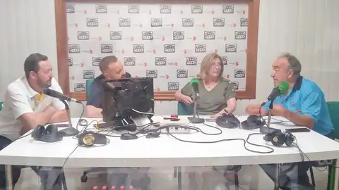 'El Mini' con Paquita López Yébenes, A.VV. 'Barrio Centro' 'El Mini' con Paquita López Yébenes, A.VV. 'Barrio Centro'