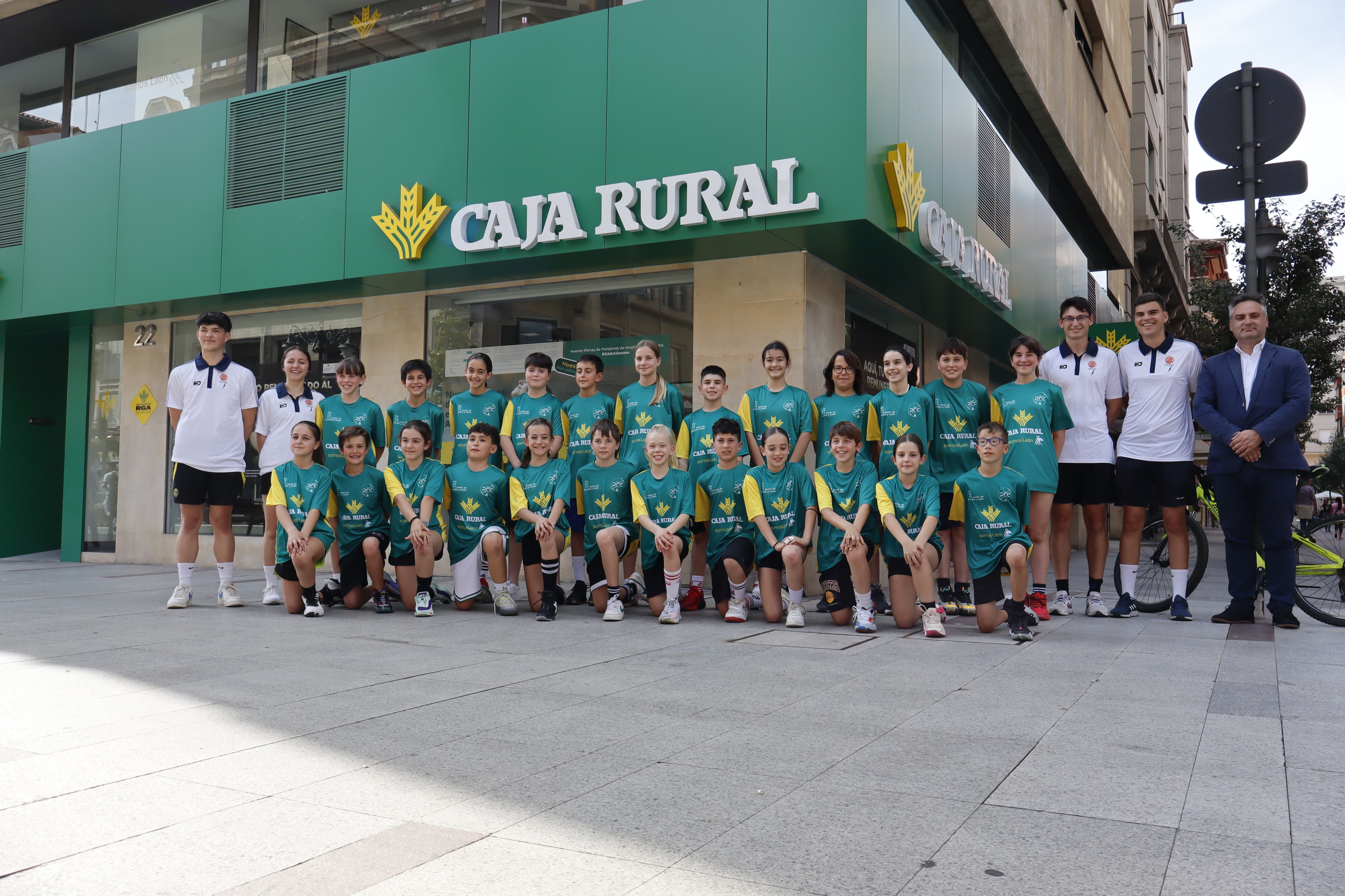 Caja Rural presenta a las selecciones de León y el Bierzo que participarán en el Encuentro Autonómico de Selecciones PDR de baloncesto Caja Rural presenta a las selecciones de León y el Bierzo que participarán en el Encuentro Autonómico de Selecciones PDR de baloncesto