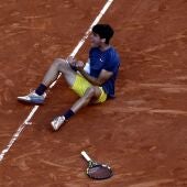 El tenista español Carlos Alcaraz tras ganar su primer Roland Garros
