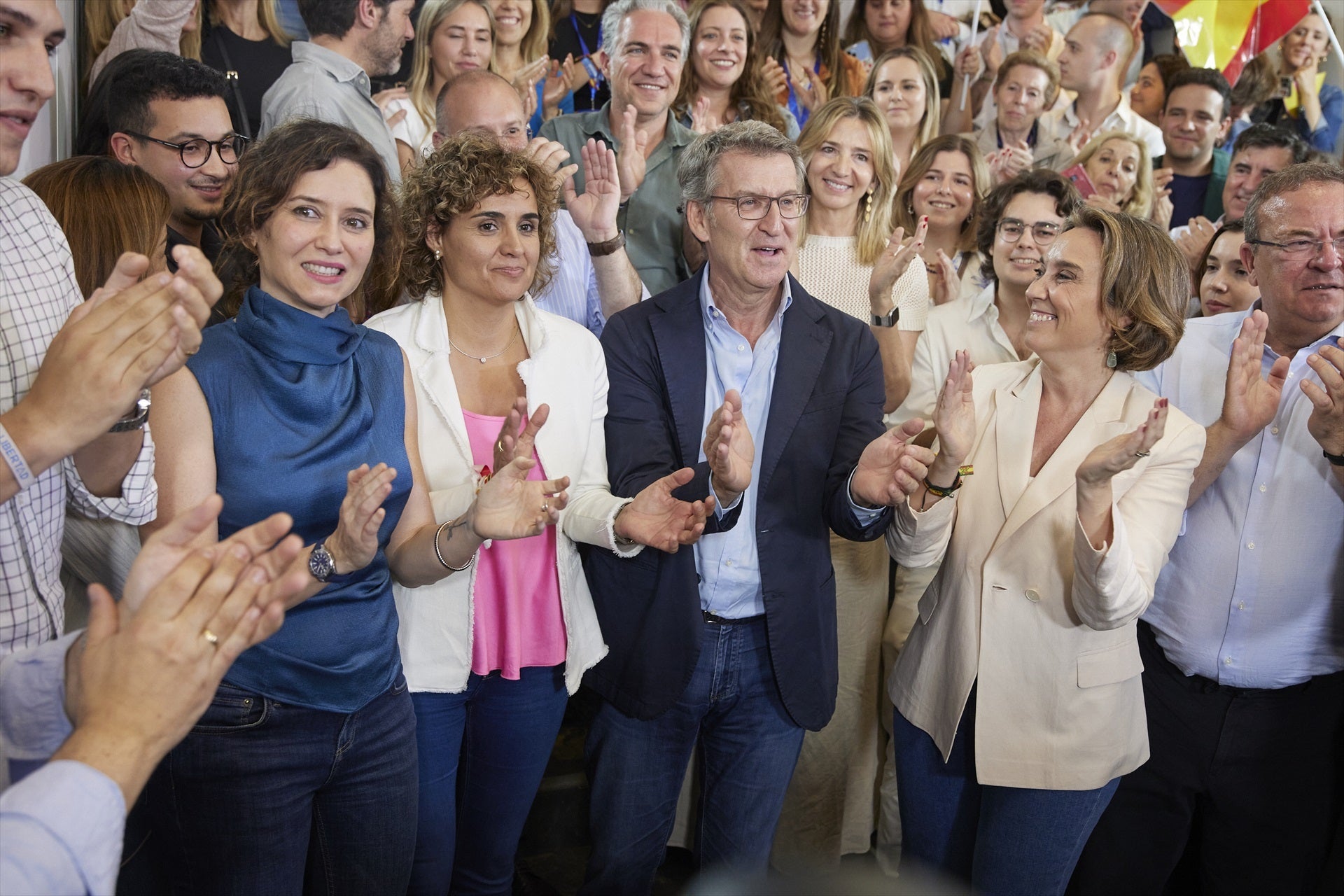 Feijóo crecería a 152 diputados con el resultado del 9-J y podría gobernar con Vox y CC Feijóo crecería a 152 diputados con el resultado del 9-J y podría gobernar con Vox y CC