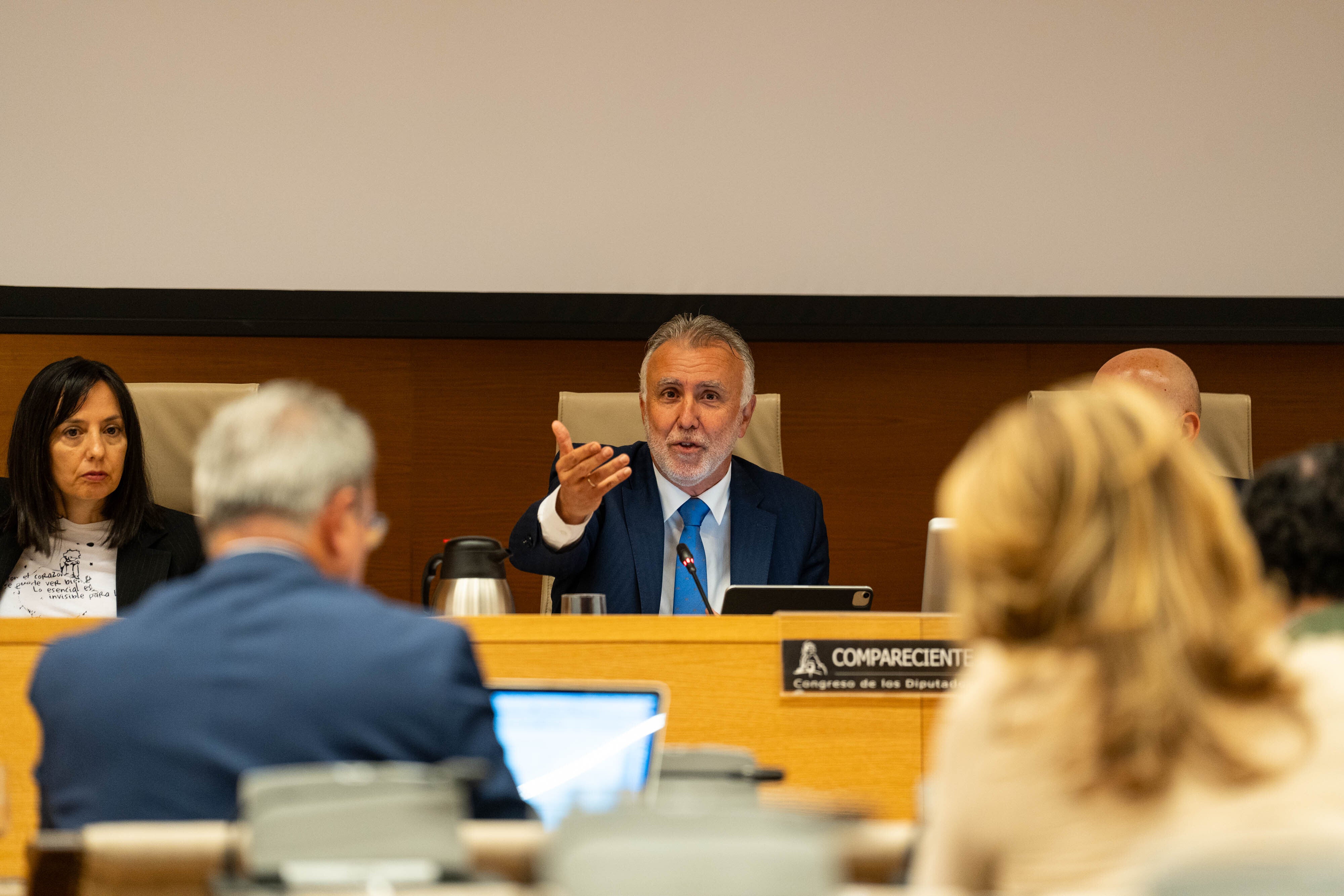 Ángel Víctor Torres reconoce que conocía a Koldo y que Canarias adquirió 5,3 millones de mascarillas a su empresa Ángel Víctor Torres reconoce que conocía a Koldo y que Canarias adquirió 5,3 millones de mascarillas a su empresa
