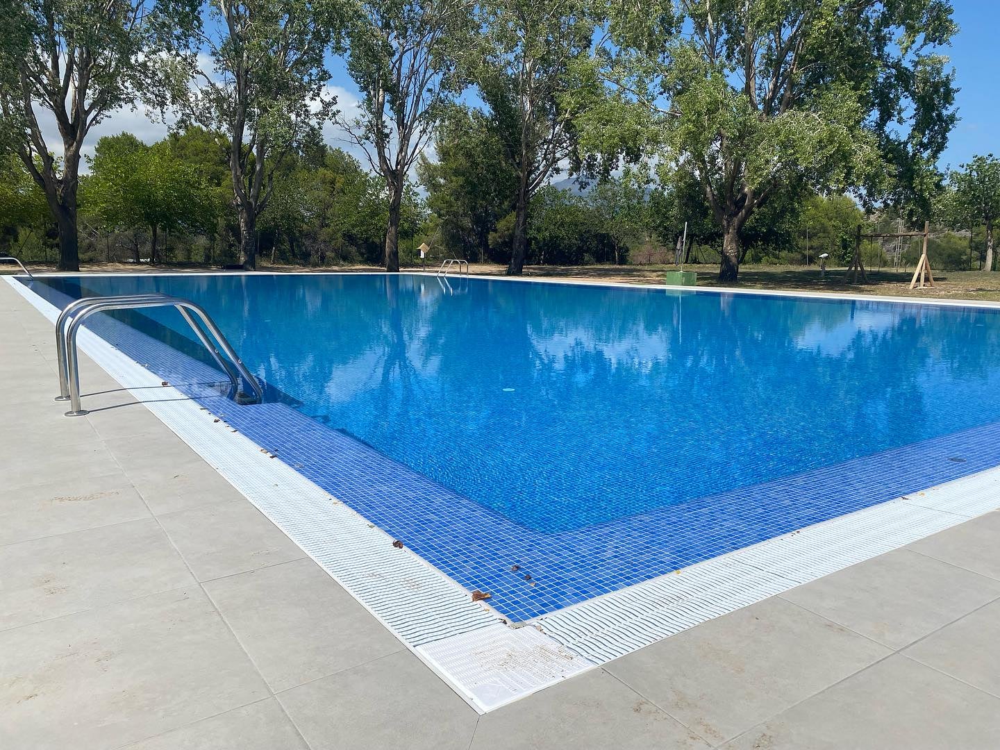 El Gobierno de Polop deja para el verano las obras de la piscina municipal El Gobierno de Polop deja para el verano las obras de la piscina municipal