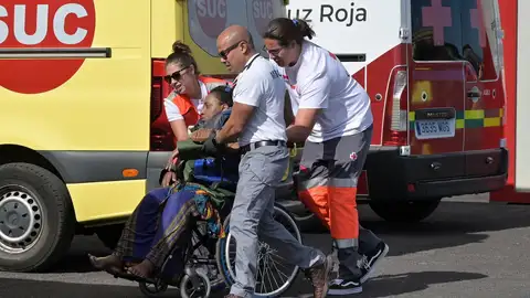 Salvamento Marítimo ha acompañado hasta el puerto de La Restinga, en El Hierro, a un cayuco con 145 personas a bordo que fue localizado a cinco millas al sur de la isla. Entre los ocupantes de la embarcación, había nueve mujeres y cuatro menores Salvamento Marítimo ha acompañado hasta el puerto de La Restinga, en El Hierro, a un cayuco con 145 personas a bordo que fue localizado a cinco millas al sur de la isla. Entre los ocupantes de la embarcación, había nueve mujeres y cuatro menores