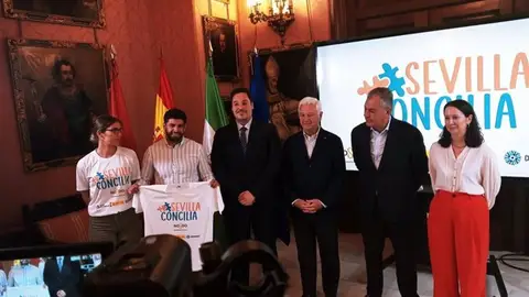 Presentación del proyecto 'Sevilla Concilia' en el Ayuntamiento Presentación del proyecto 'Sevilla Concilia' en el Ayuntamiento