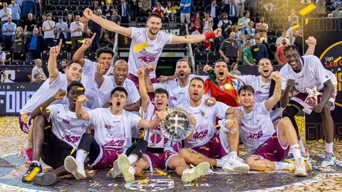 Un Lleida desbocado asciende a la ACB Un Lleida desbocado asciende a la ACB