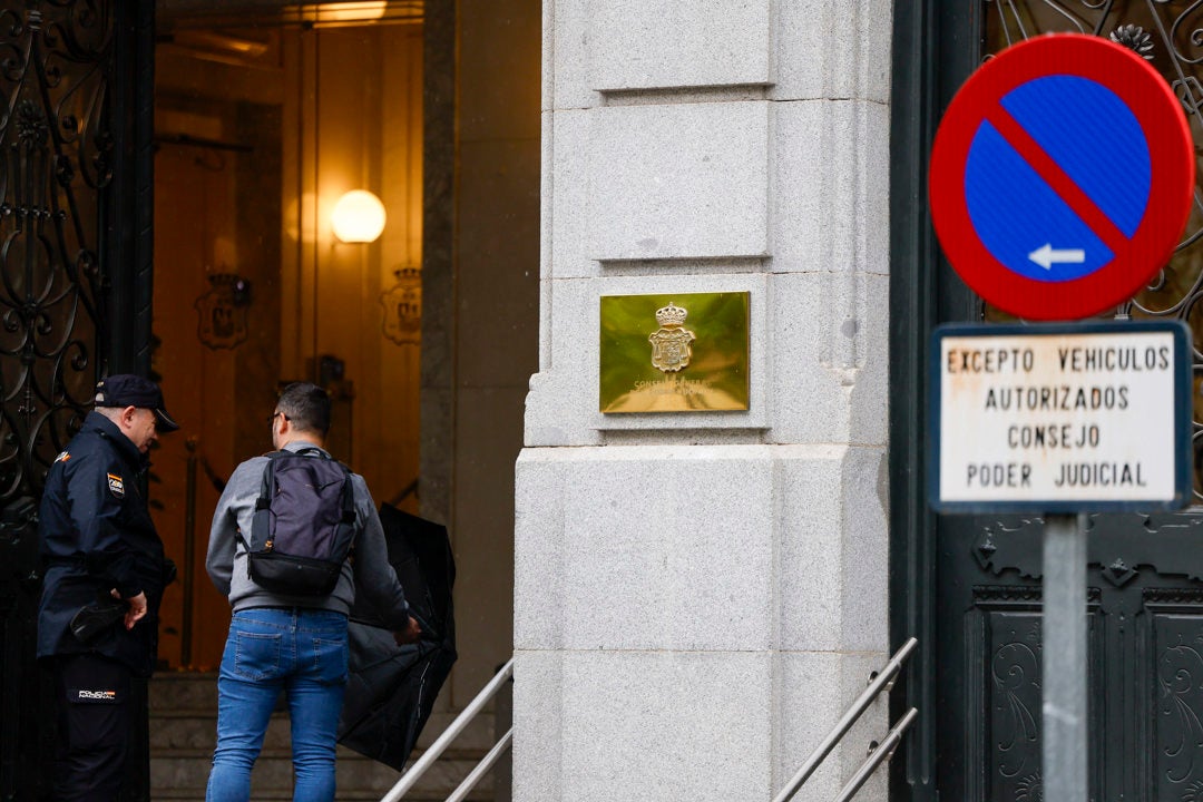 El CGPJ pide de manera unánime "contención" a Sánchez tras su carta sobre la imputación de Begoña Gómez El CGPJ pide de manera unánime "contención" a Sánchez tras su carta sobre la imputación de Begoña Gómez